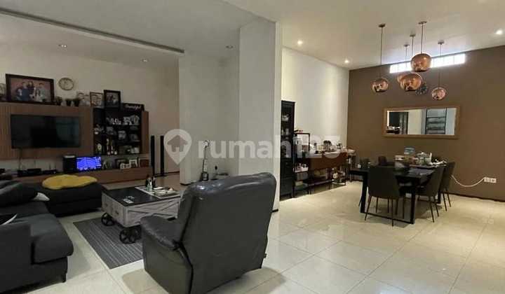 Jual Rumah Modern Semi Furnished Jl. Garuda Mainroad, Bandung 2