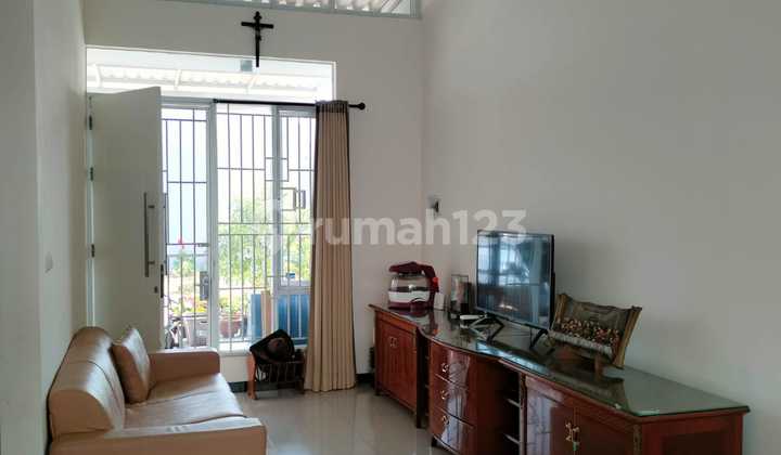 Sell Ready-to-Occupy House Near TKI Toll Gate in Sherwood Cluster