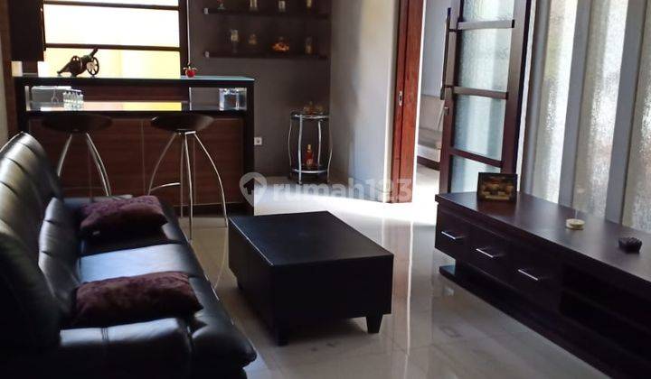 Jual Rumah Furnished Tengah Kota di Jl. Muara Baru , Bandung 1