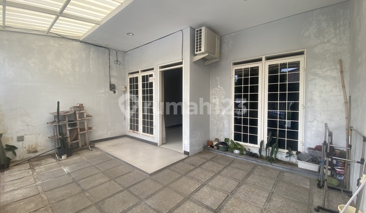 Cheap Minimalist House for Rent 1.5 Floors in Tki 2 2