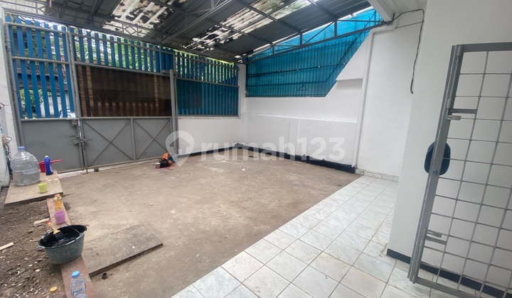 Disewakan Rumah Di Tengah Kota Dekat Sayap Sudirman 2