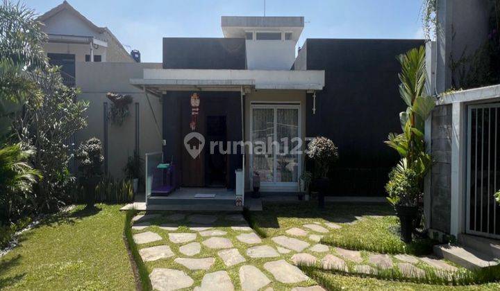 Dijual Rumah Model Villa Dekat Kota Lembang 1