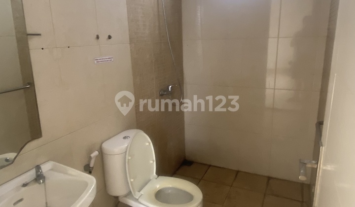 For Sale: 2-Story Shop House with 7m Front Width on Moh Toha, City Center. 2