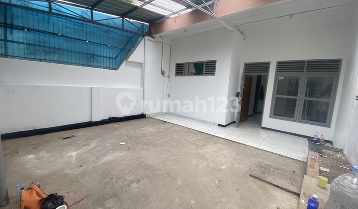 Disewakan Rumah Di Tengah Kota Dekat Sayap Sudirman 1