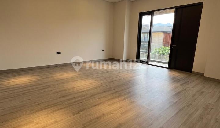 Jual Rumah Bagus Furnished Setraduta Grande, Bandung Barat 2