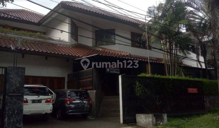 Jual Rumah Bagus Furnished di Jl. Haji Wasid, Bandung 1