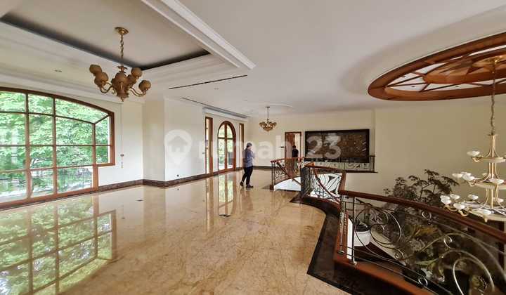 Jual Rumah Mewah Lux Siap Huni di Karang Layung Cipedes, Bandung 2