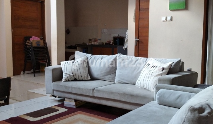 Jual Rumah Dalam Komplek Cluster di Cigadung .