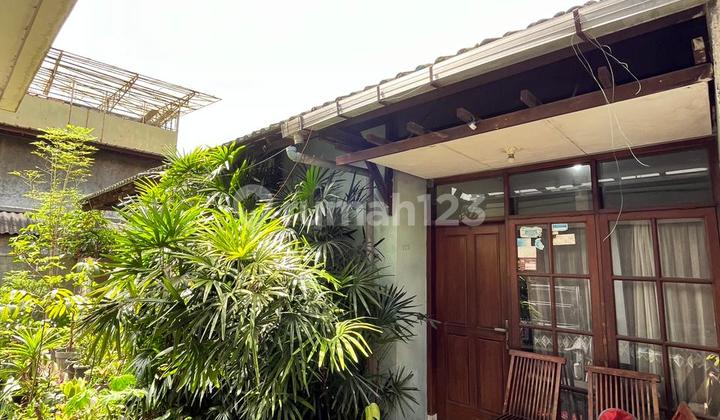 Rumah Toko Tengah Kota bisa untuk Usaha di Astananyar Rumah Toko Tengah Kota bisa untuk Usaha di Astananyar