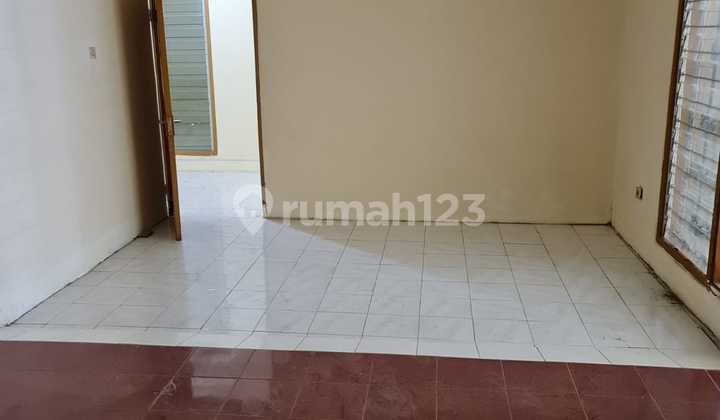 Jual Rumah Jalan Holis Cocok untuk Usaha Jual Rumah Jalan Holis Cocok untuk Usaha