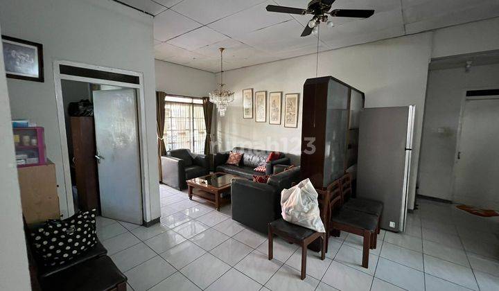 ruang tamu dijual rumah siap huni komplek