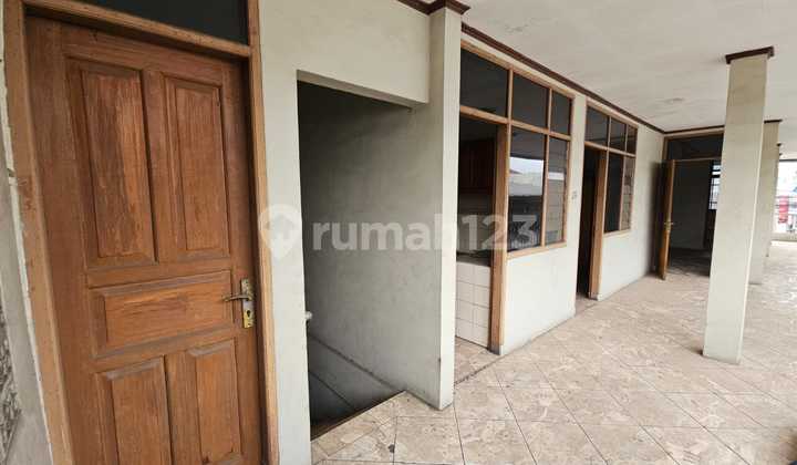 For Rent: Shop House on Main Road Jl. Raya Cibabat Cimahi Spacious Parking 1