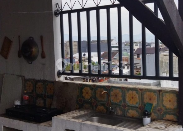 Quick Sale: Strategic 4-Storey Shop House + Boarding House Near Bandung City Square 2