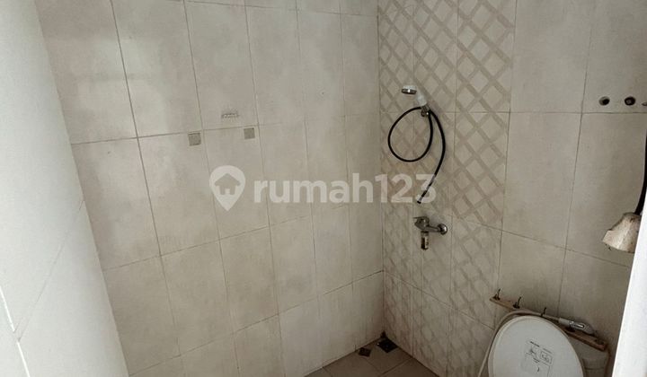 Sewa Rumah Redwood Taman Kopo Indah