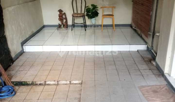 House for Rent on Jalan Laksana Sayap Pajajaran 2