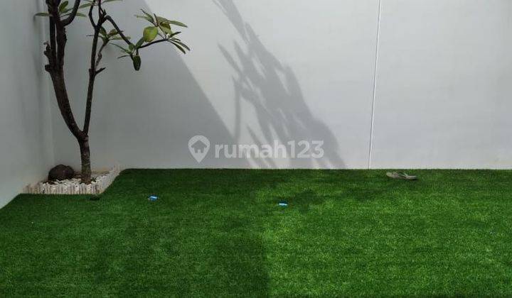 Rumah 2 Lantai di Cluster Dayana Summarecon Bandung 2