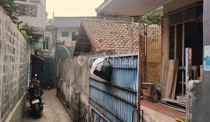 Rumah Sayap Pamoyanan Dalam Gang 1