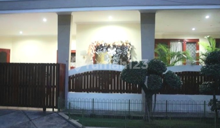 Rumah di Villa Melati Mas, Serpong Tangerang Rumah di Villa Melati Mas, Serpong Tangerang