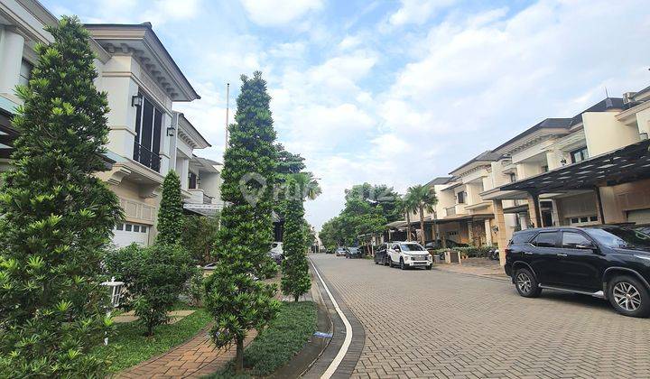 Rumah di Cluster Mewah Jadeite Bsd City, Tangerang  2