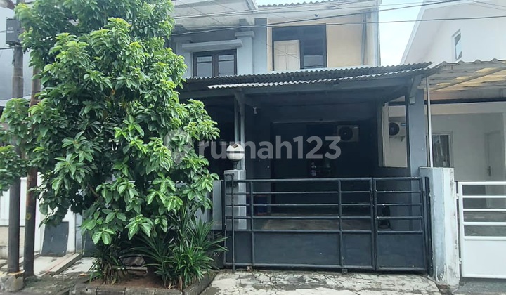 Sector 8B House, Gading Serpong, Tangerang