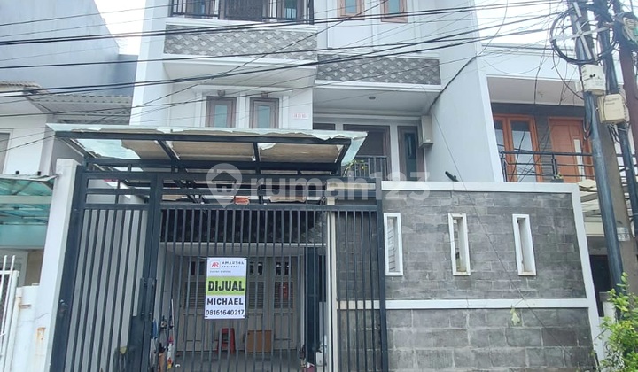 Rumah di Kelapa Gading