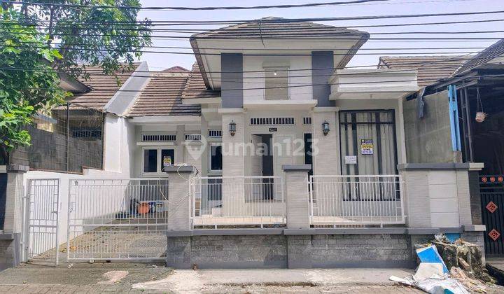 Rumah Unfurnished Bagus SHM - Sertifikat Hak Milik di Perumahan Vila Nusa Indah 5 Ciangsana, Ciangsana 1