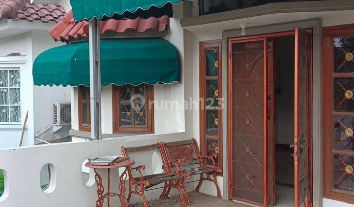 Rumah di perumahan kota wisata cibubur 2 Lantai SHM 1
