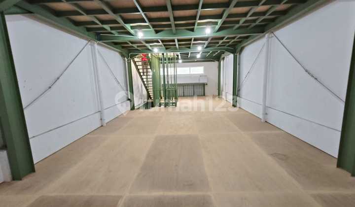 For Quick Sale: Aeropolis 3-Storey Warehouse Plus Elevator