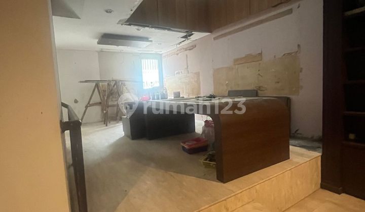 Disewakan Rumah di Coasta Villa Ancol 7X25m² 4+1Br Disewakan Rumah di Coasta Villa Ancol 7X25m² 4+1Br