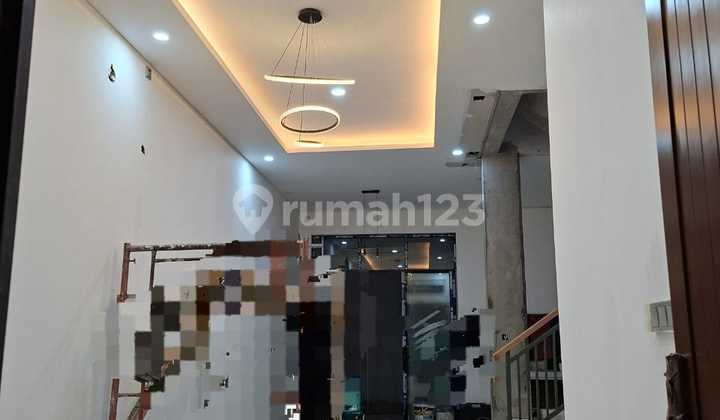 Dijual Rumah di Metland Puri 6X18,5M² 4+1Br SHM 2 Lantai 2