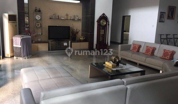 Dijual Rumah Mewah Taman Kedoya Hook Furnished Nego 1