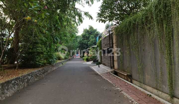 Dijual Rumah Murah di Puri Indah Hook 15X18m² 3+1Br 2 Lantai SHM 2