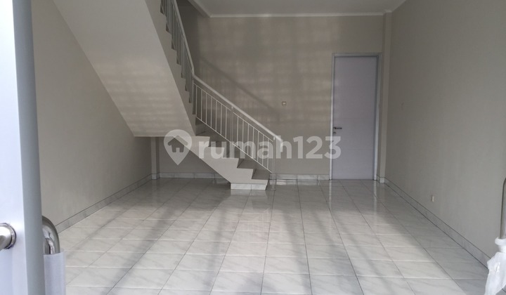 For Rent, Attached Shophouse in Citra Maja Raya, 108M², 2 Floors