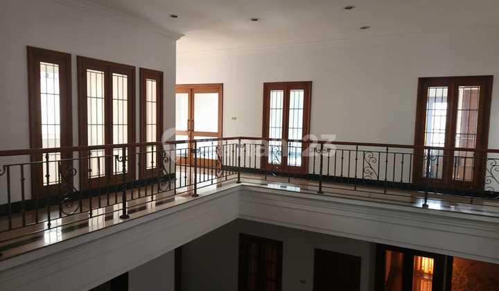 DIJUAL RUMAH GANDENG DI RAJAWALI SELATAN 800m² 4+1BR 3 LANTAI  2