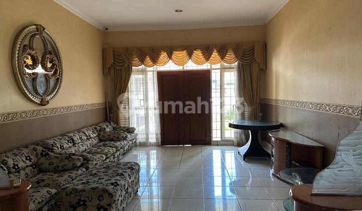 Dijual Rumah di Cipete Cilandak 16,3X26m² 5+2Br 2 Lantai