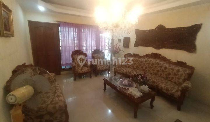 Dijual Rumah Jelambar Hook 15x14m 5BR Semi Furnished 1