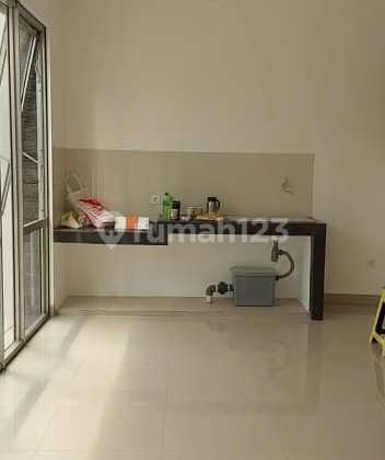 Disewakan Rumah Tahap Riverside Pik 2 8X10m² 3+1Br Unfurnished 2