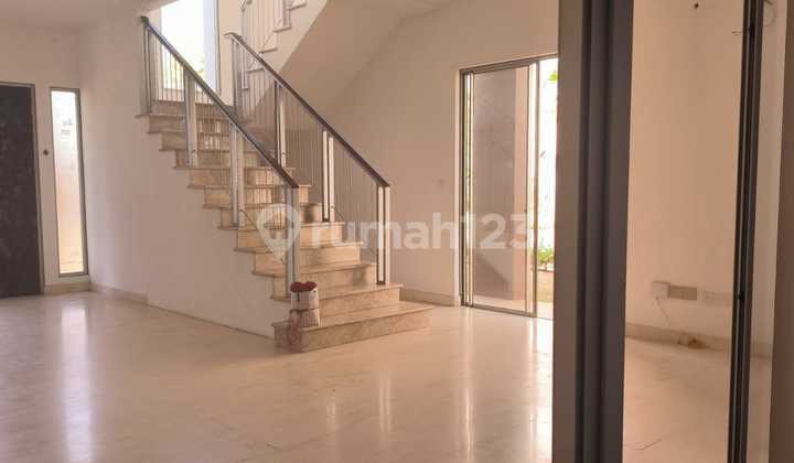 DISEWAKAN RUMAH DI CLUSTER ORCHESTRA HOOK 8x15m²   2