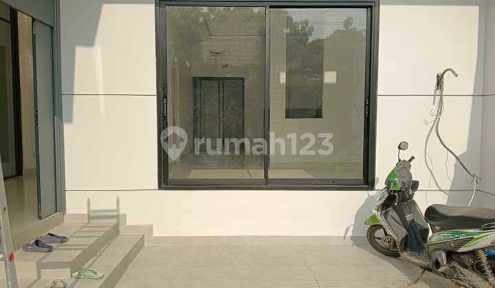 For Sale New House Metland Puri SHM 9X15m² 3+1Br2.5 Floors For Sale New House Metland Puri SHM 9X15m² 3+1Br2.5 Floors