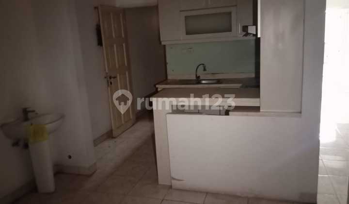 DISEWAKAN RUMAH DI DAAN MOGOT BARU SHM 6x15m² 2+1BR  2