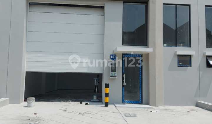 DISEWAKAN GUDANG DI BIZPARK PIK 2 9x20m² DISEWAKAN GUDANG DI BIZPARK PIK 2 9x20m²