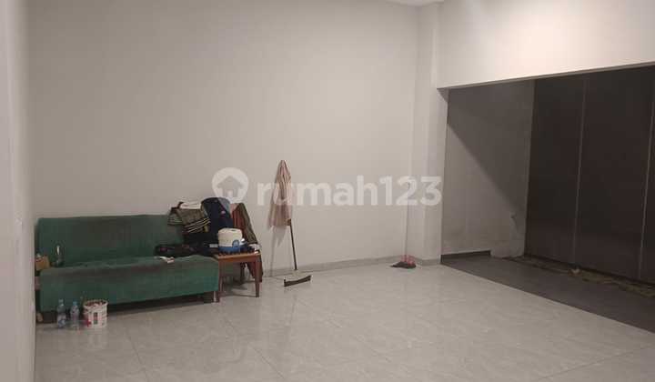 Dijual Rumah Baru Metland Puri SHM 7X15m² 3Br 2 Lantai 2