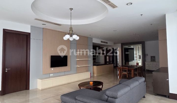 Disewakan Apartemen Pearl Garden Resort 204,3M² 3+1Br Furnished