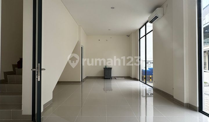 For Rent Verona Junction Shop House Hook 5X10m² 2 Floors