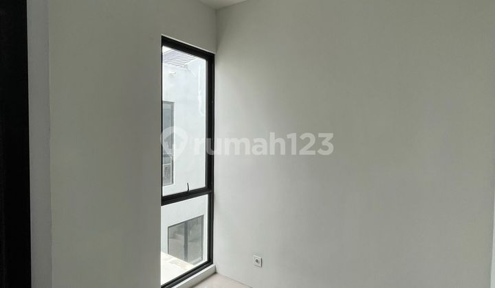 Dijual Rumah di Citra Grand Puri 6X12,5M² 2Br 2 Lantai SHM 2