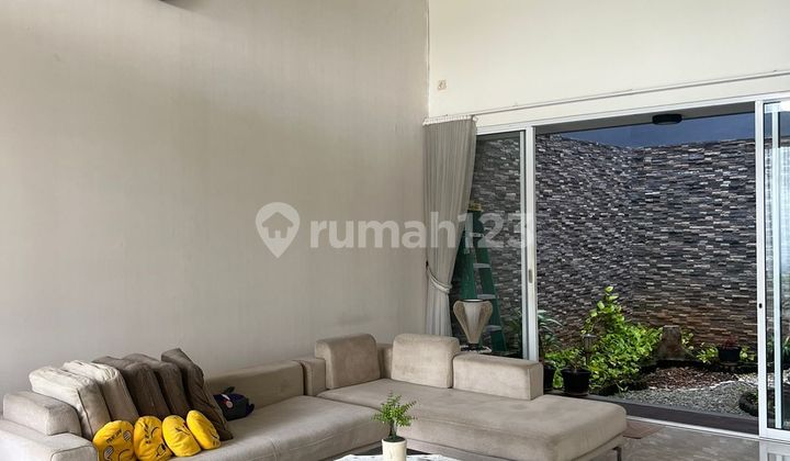 DIJUAL RUMAH DI CITRA 6 12x20m² 4+1BR 3 LANTAI FURNISHED  