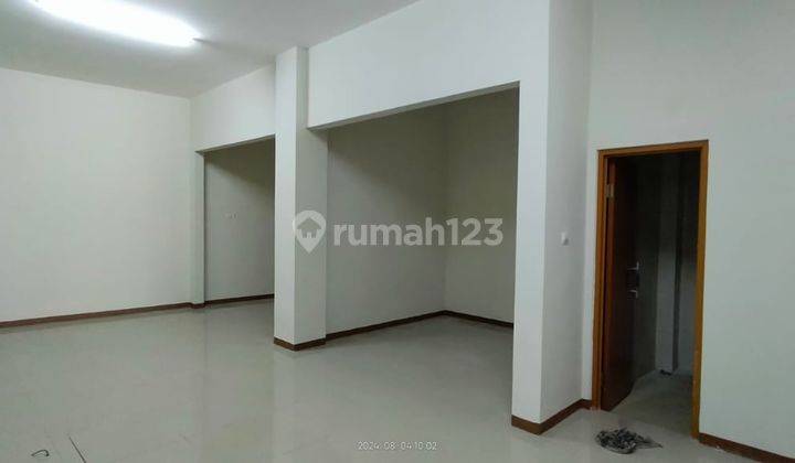 Dijual Cepat Ruko 2 Lantai di Jalan Raya Jatiwaringin 2