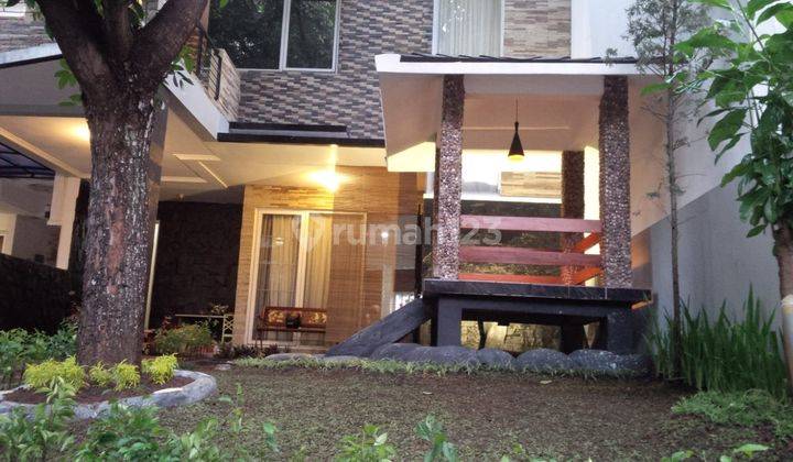 Rumah 2 Lantai Minimalis Modern di Mahogany Residence Cibubur 1