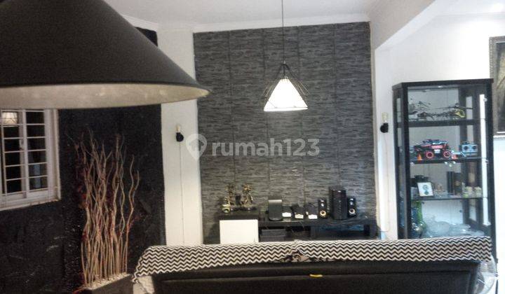 Rumah 2 Lantai Minimalis Modern di Mahogany Residence Cibubur 2