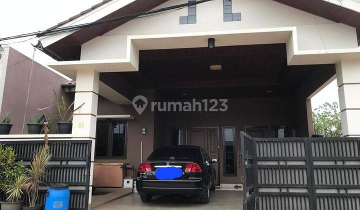 Rumah 1,5 Lantai (hook) di Depan Kantor PDAM Depok 1